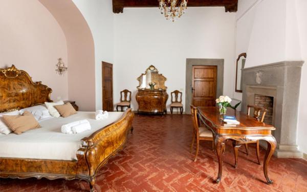 Castello Vicchiomaggio Farm stay *